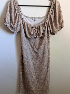 iris Brown Floral Puff-Sleeve Mini Dress